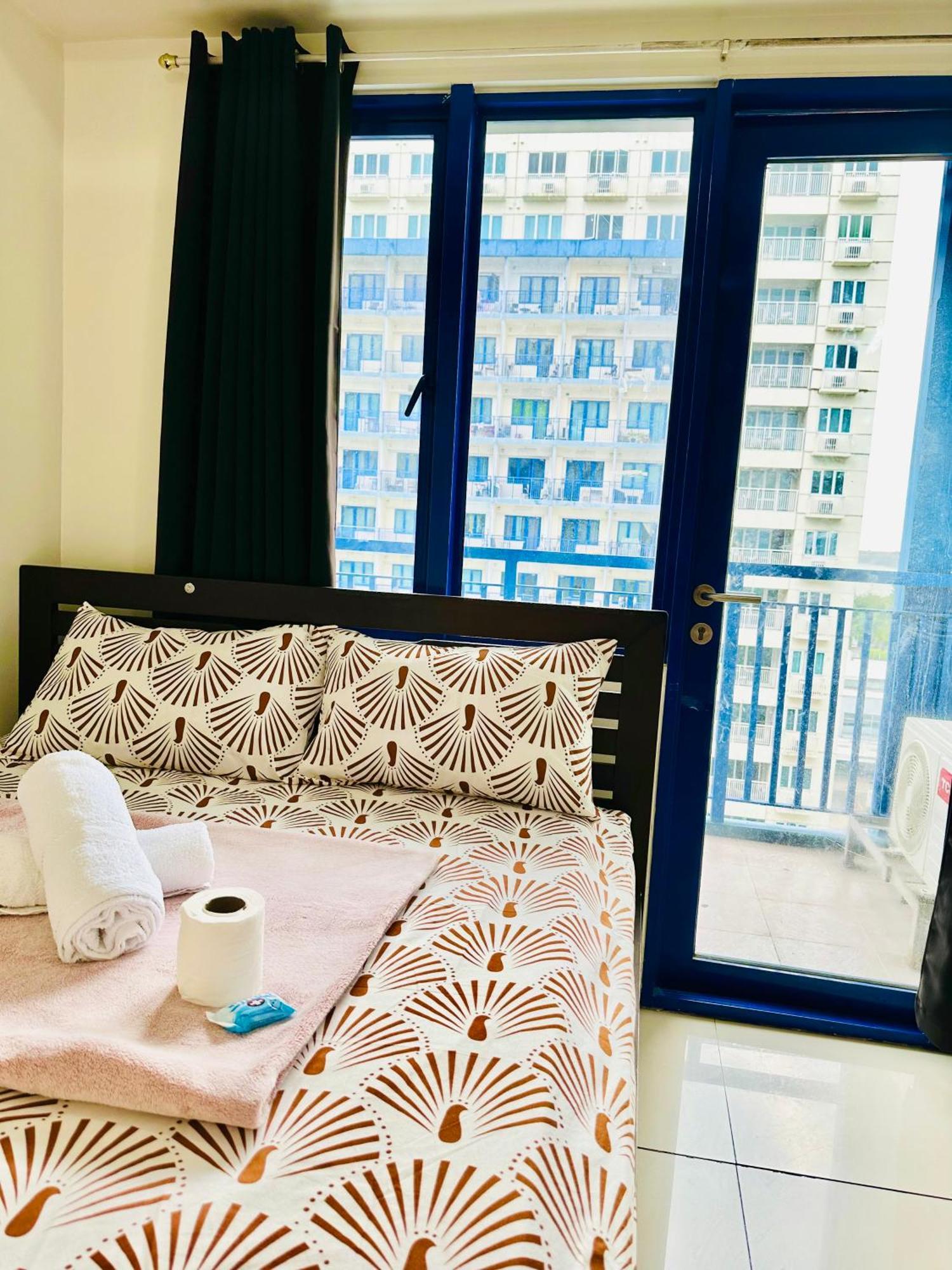Sea 2-Br Unit With Free Parking Near Mall Of Asia Pasay Bagian luar foto