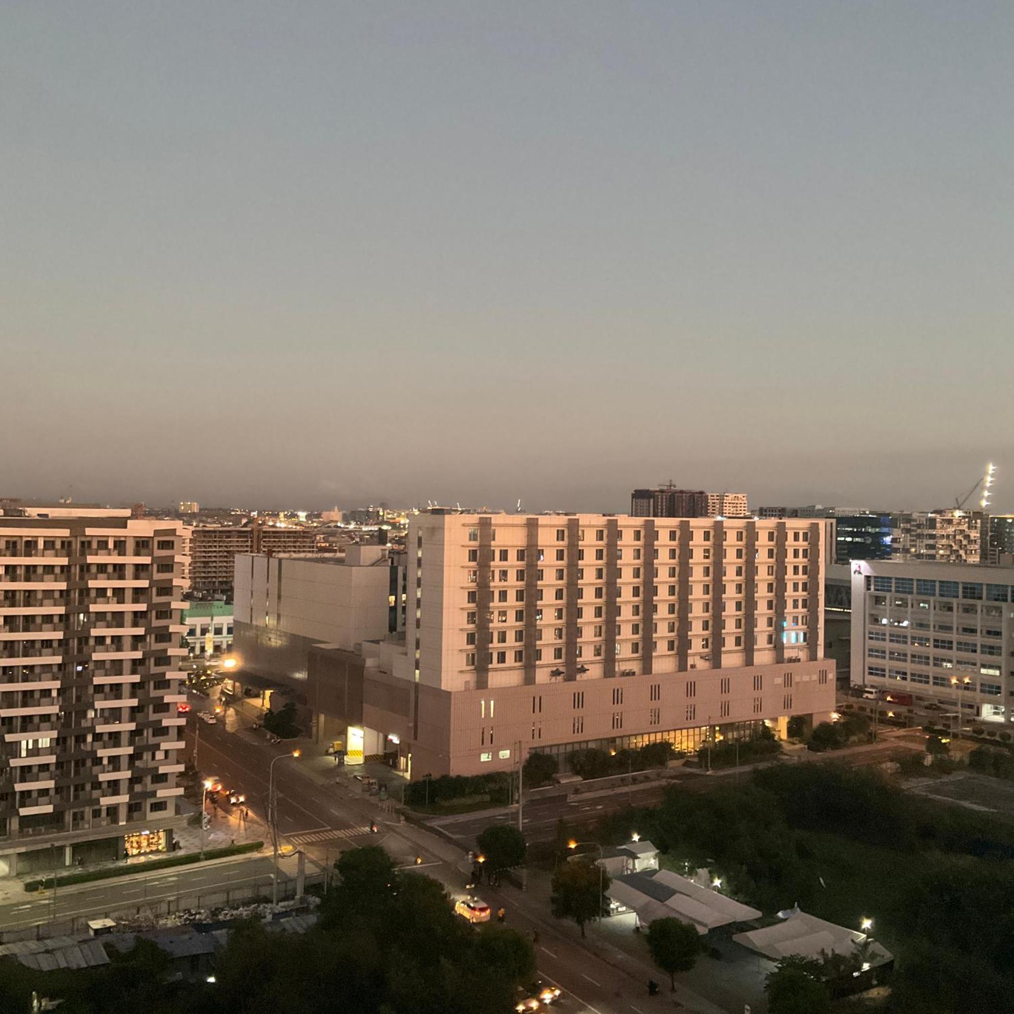Sea 2-Br Unit With Free Parking Near Mall Of Asia Pasay Bagian luar foto